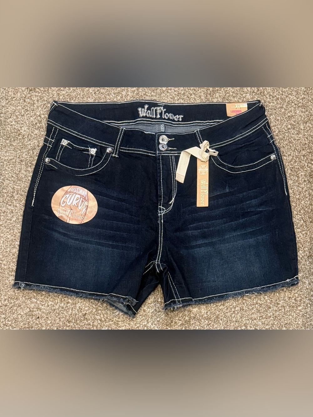 Wallflower Luscious Curvy Mid Rise Jean Shorts Dark Navy Sz 16 Heart Flag Bling